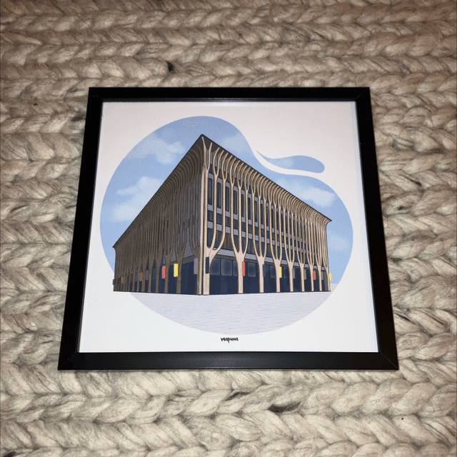 Amare Framed
